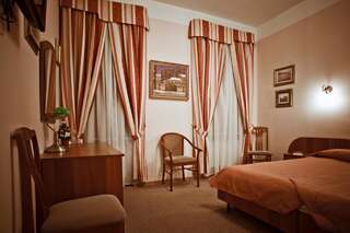 Гостиница Холстомеръ Санкт-Петербург Стандартный двухместный номер с 1 кроватью или 2 отдельными кроватями-6